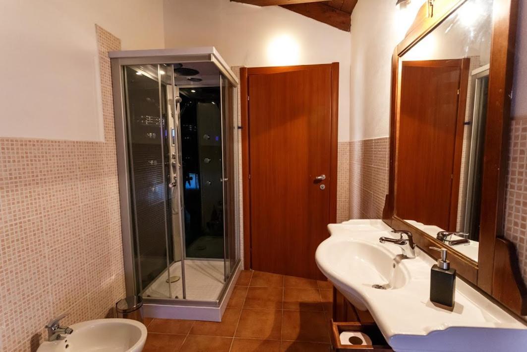 Onlyrooms Cagliari Buitenkant foto