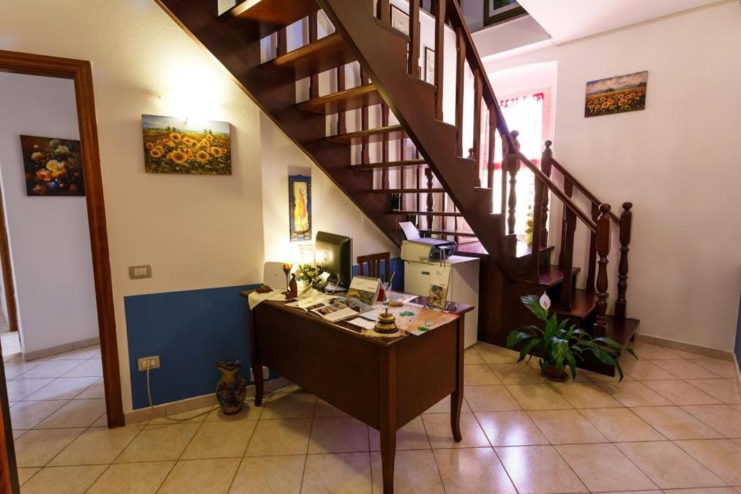 Onlyrooms Cagliari Buitenkant foto