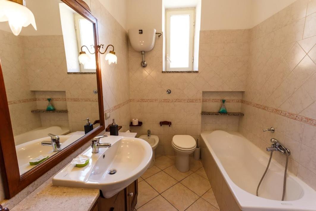 Onlyrooms Cagliari Buitenkant foto